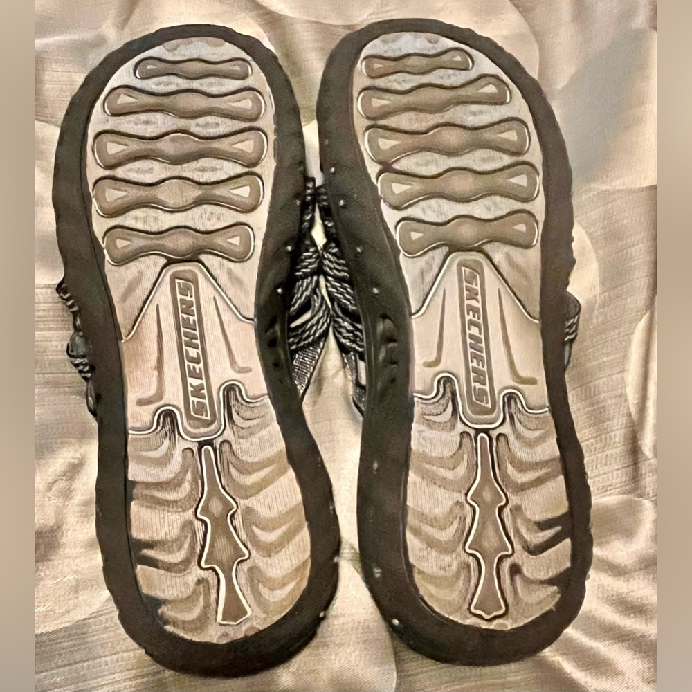 Skechers Black Sandals size 8 - Picture 3 of 4